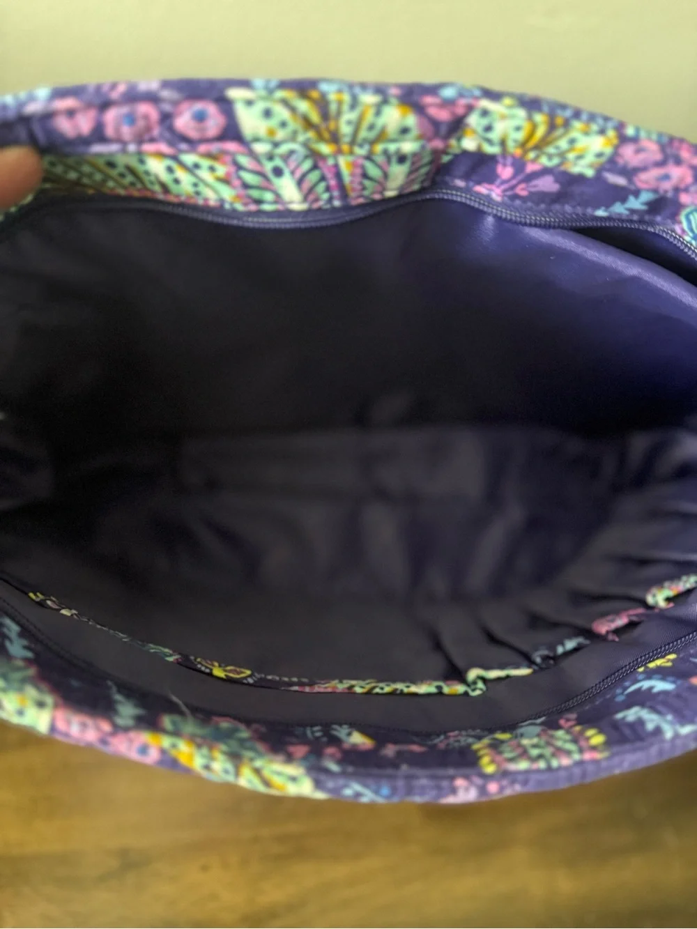 Vera Bradley Batik Leaves Cotton Quilted Crossbody Laptop Messenger Bag Retired